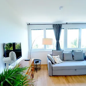 Erdberger Lände Apartment
